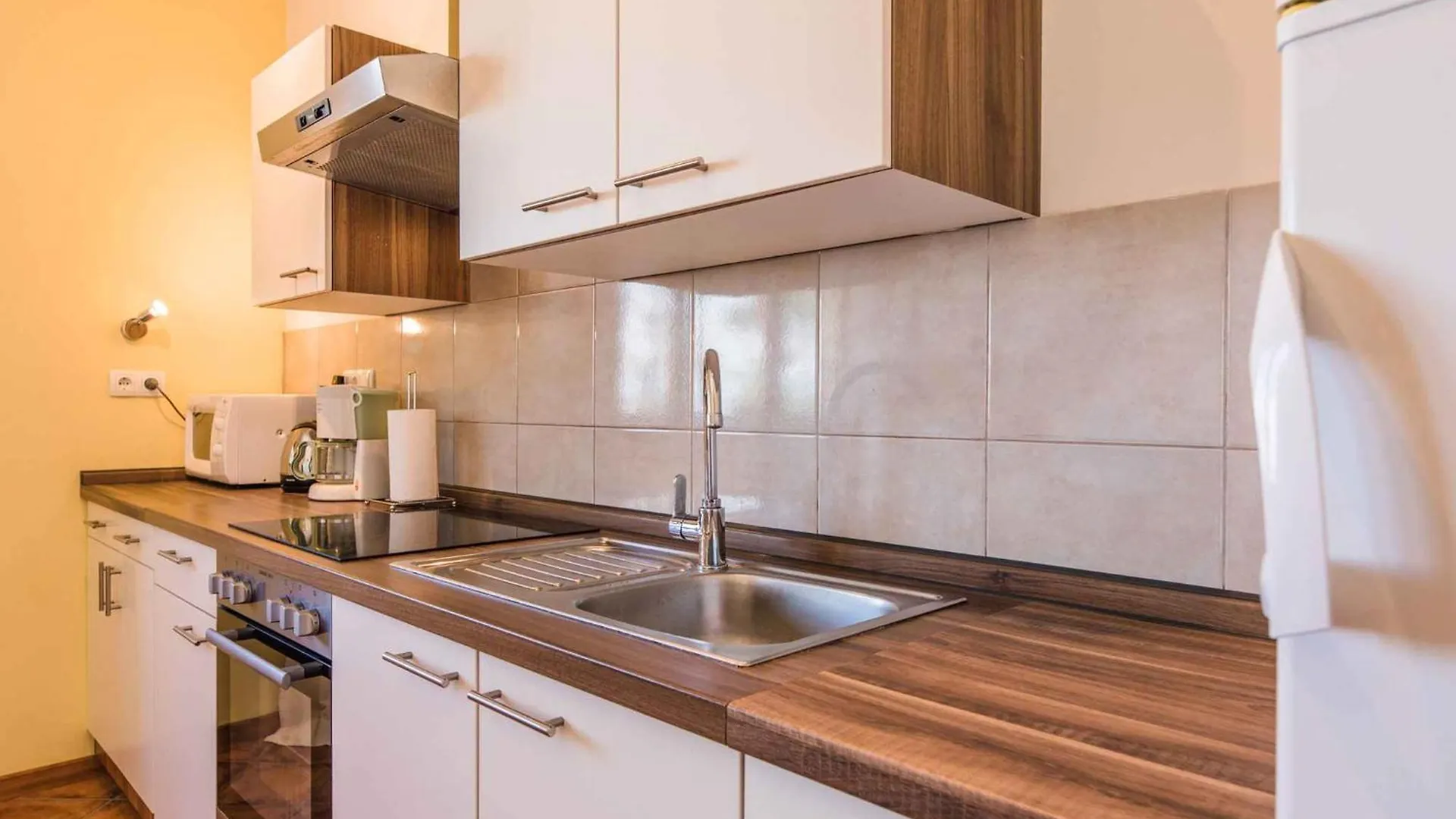Apartments In Selce 41700