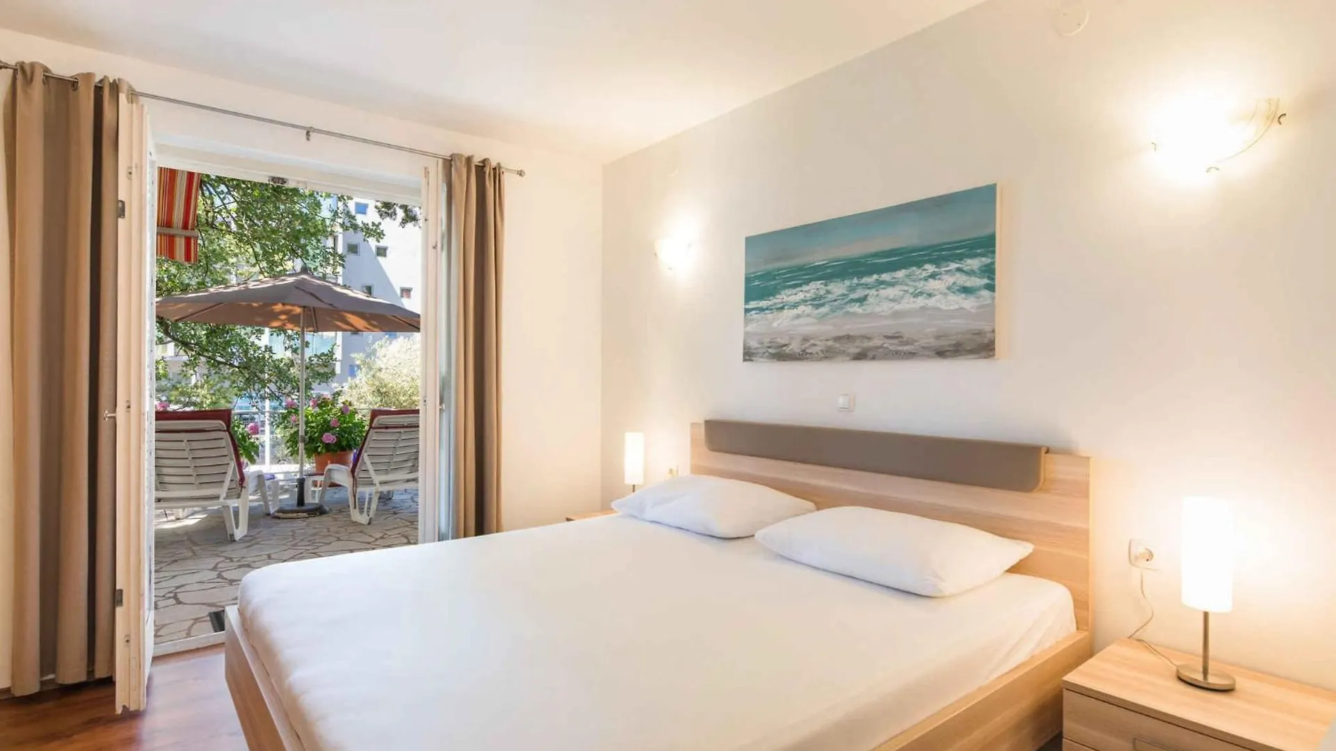 Apartments In Selce 41700