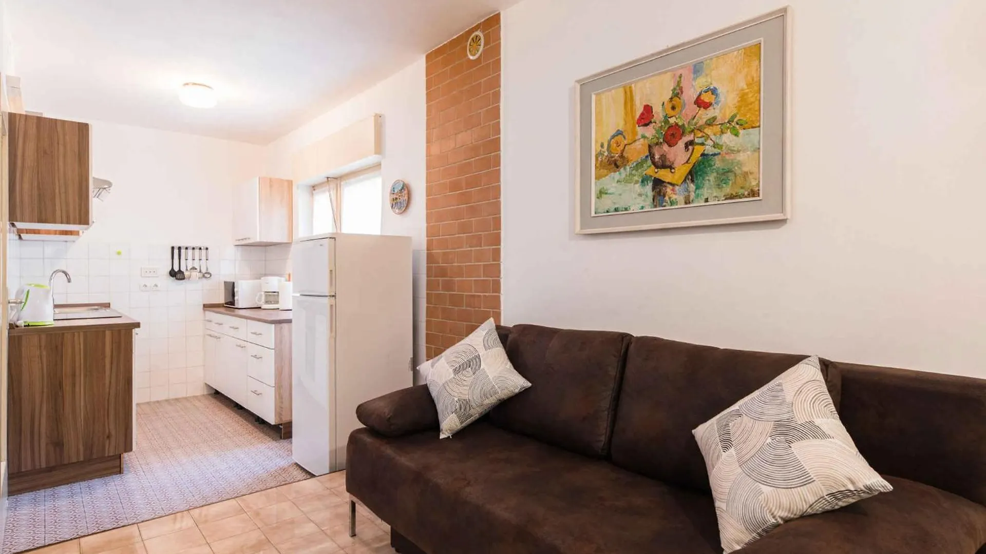 Apartments In Selce 41700