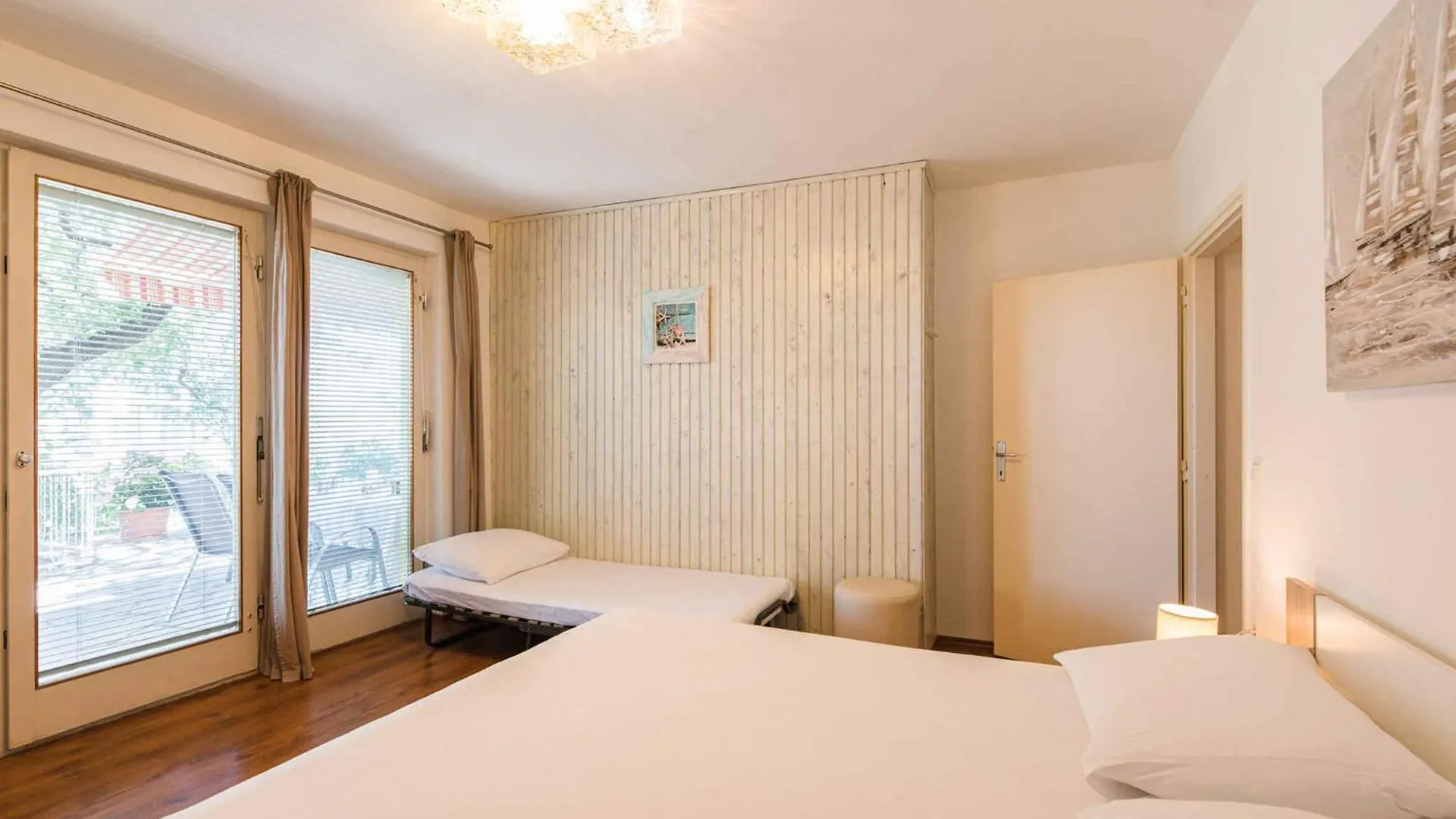 Apartments In Selce 41700