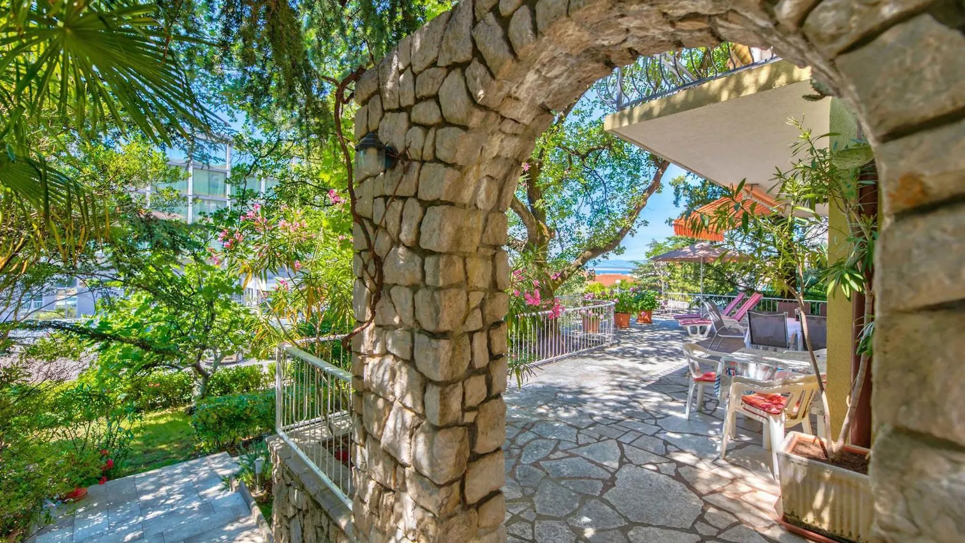 Apartments In Selce 41700